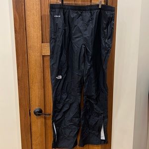 Men’s North Face rain pants. Size XXL.